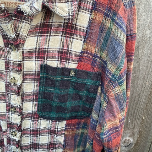 BDG Robbie Spliced Patchwork Flannel | Urban Outfitters | XS Oversized - Picture 4 of 5